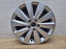 Laden Sie das Bild in den Galerie-Viewer, 1x Alufelge 16 Zoll 6.0&quot; 5x100 45ET 6F9601025 Seat Arona Rim Wheel