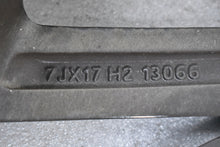 Laden Sie das Bild in den Galerie-Viewer, 1x Alufelge 17 Zoll 7.0" 4x100 54ET Glanz Graphit 52910-Q0300 Hyundai I20 III Mg FEL8985178290kz