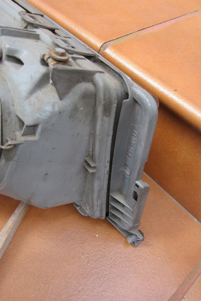 Frontscheinwerfer Mercedes-Benz 190 W201 Links Scheinwerfer Headlight SCH2618966427yl