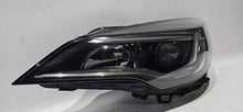 Load image into Gallery viewer, Frontscheinwerfer Opel Astra 39111143 LED Links Scheinwerfer Headlight