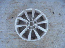 Load image into Gallery viewer, 1x Alufelge 17 Zoll 6.0&quot; 5x112 48ET Glanz Silber 5G0601025K Vw Rim Wheel