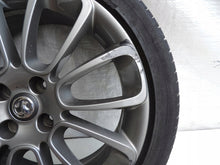 Load image into Gallery viewer, 1x Alufelge 17 Zoll 7.0&quot; 4x100 36ET 17X7J Opel Adam Rim Wheel