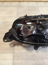 Laden Sie das Bild in den Galerie-Viewer, Frontscheinwerfer Peugeot 208 I 9833036380 Links Scheinwerfer Headlight SCH7406330364us