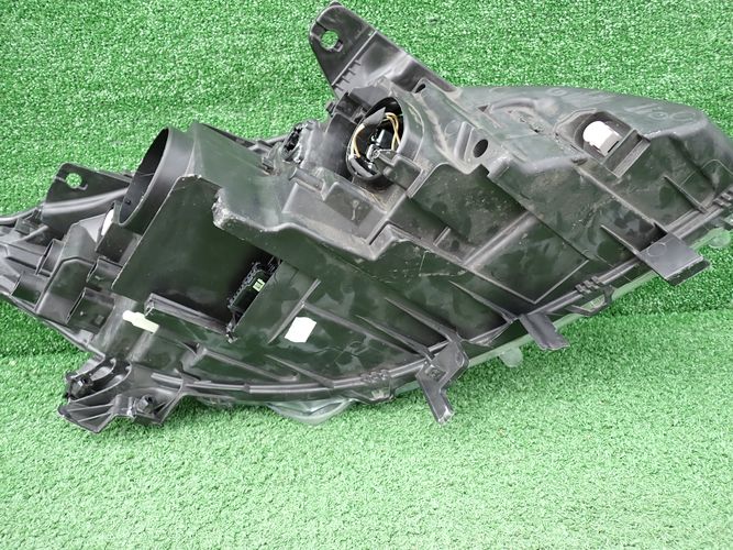 Frontscheinwerfer Renault Laguna III 260600040R 89901846 Xenon Links Headlight