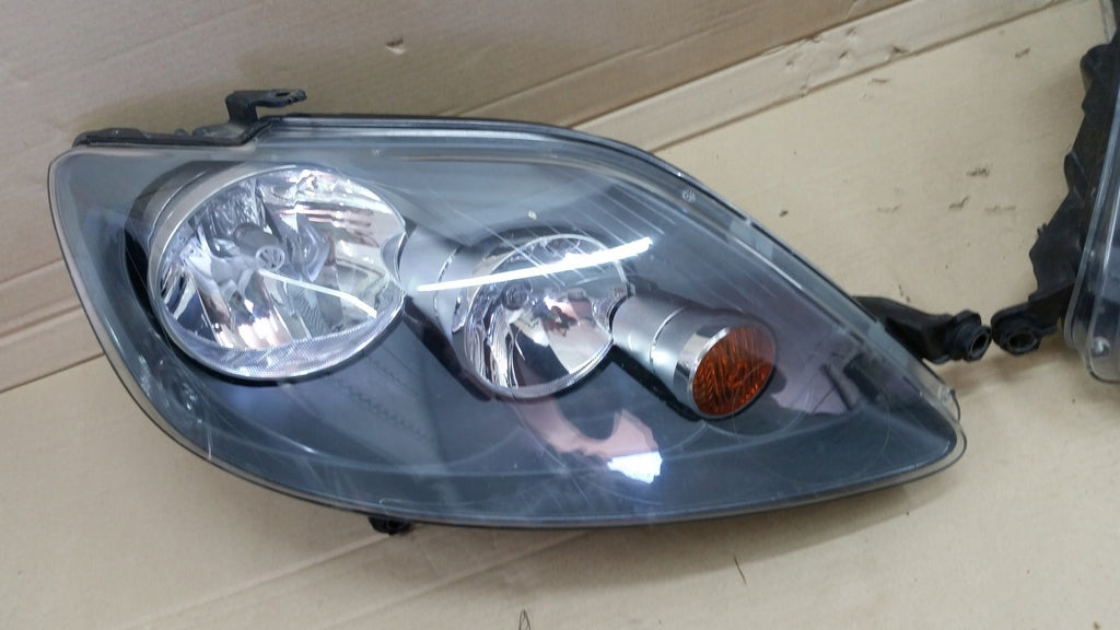 Frontscheinwerfer VW Golf V Plus I 5M1941006B 1EE247013-05 Rechts Headlight SCH5784680392hn