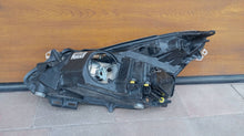 Laden Sie das Bild in den Galerie-Viewer, Frontscheinwerfer Opel Corsa D 89313309 Rechts Scheinwerfer Headlight SCH3184053921by