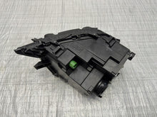 Laden Sie das Bild in den Galerie-Viewer, Frontscheinwerfer Fiat Grande 9857227880 Links Scheinwerfer Headlight SCH9633311453lt