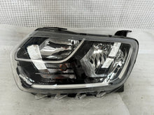 Load image into Gallery viewer, Frontscheinwerfer Dacia Duster 260609367R Links Scheinwerfer Headlight