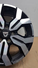 Laden Sie das Bild in den Galerie-Viewer, 1x Alufelge 17 Zoll 403005180R Dacia Duster Rim Wheel FEL2221298554jo