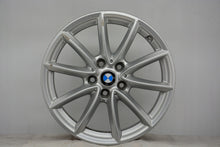 Laden Sie das Bild in den Galerie-Viewer, 1x Alufelge 17 Zoll 7.5" 5x112 Glanz Silber 6856061 BMW 1 Rim Wheel FEL4660631730wi