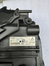 Laden Sie das Bild in den Galerie-Viewer, Frontscheinwerfer Audi Q3 8U0941034 Rechts Scheinwerfer Headlight
