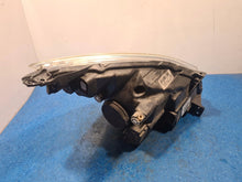Laden Sie das Bild in den Galerie-Viewer, Frontscheinwerfer Opel Agila B Links Scheinwerfer Headlight SCH3753299063ie