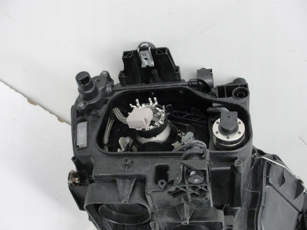 Frontscheinwerfer VW Golf Sportsvan 517941031B Xenon Rechts oder Links SCH8121774308oz