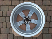 Load image into Gallery viewer, 1x Alufelge 18 Zoll 8.5" 5x112 49ET Silber A2074010502 Mercedes-Benz Coupe FEL5616726831hz