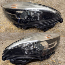 Load image into Gallery viewer, Frontscheinwerfer Renault Scenic 89906003 Ein Satz Scheinwerfer Headlight SCH5303145727lt