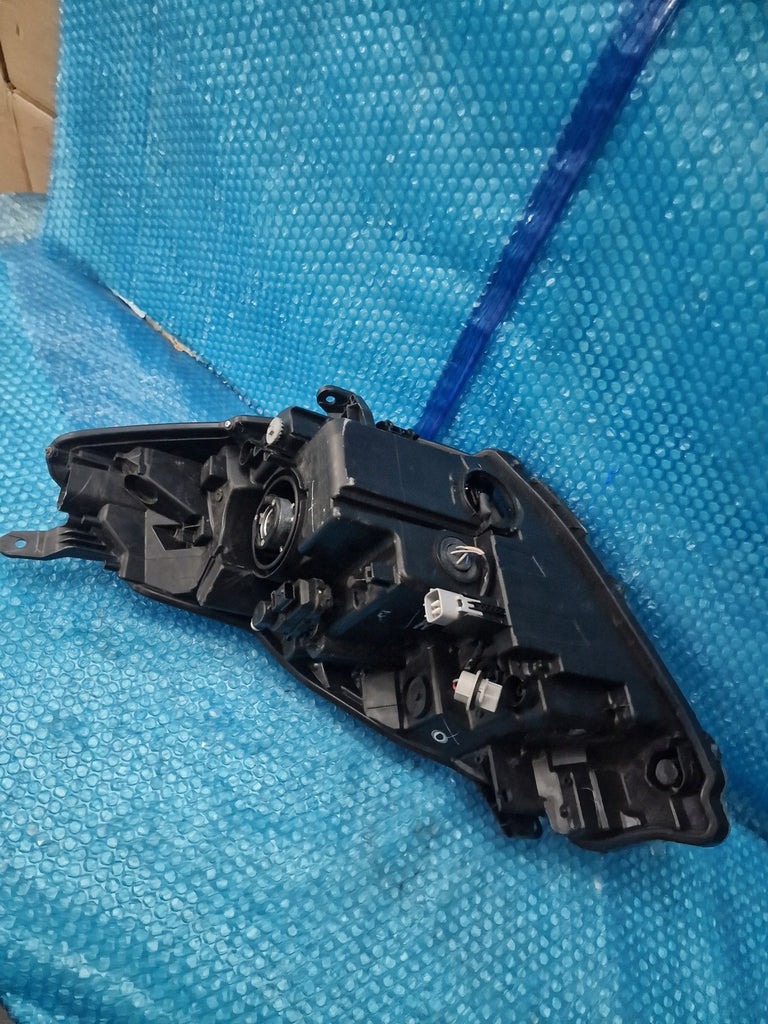 Frontscheinwerfer Toyota Yaris Rechts Scheinwerfer Headlight