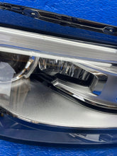 Laden Sie das Bild in den Galerie-Viewer, Frontscheinwerfer Audi Q5 80A941044 Rechts Scheinwerfer Headlight SCH6533262658hj