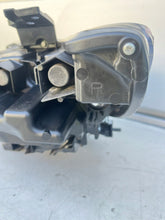 Load image into Gallery viewer, Frontscheinwerfer Mazda VI LED Rechts Scheinwerfer Headlight