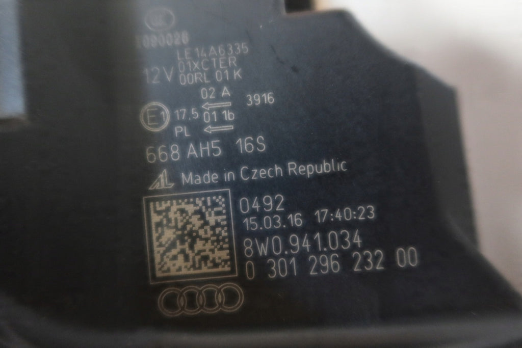 Frontscheinwerfer Audi A4 B9 8W0941034 LED Ein Stück (Rechts oder Links)