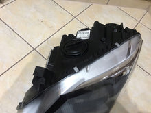 Laden Sie das Bild in den Galerie-Viewer, Frontscheinwerfer BMW 6 F12 F13 7222093-13 Xenon Links Scheinwerfer Headlight