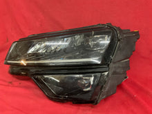 Laden Sie das Bild in den Galerie-Viewer, Frontscheinwerfer Skoda Karoq 57B941015F LED Links Scheinwerfer Headlight SCH3909752999eg
