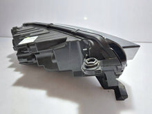 Laden Sie das Bild in den Galerie-Viewer, Frontscheinwerfer Skoda Octavia IV 5E4941015 Full LED Links Headlight SCH7093522457vq