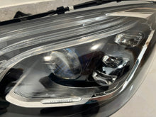 Laden Sie das Bild in den Galerie-Viewer, Frontscheinwerfer Mercedes-Benz A2229068704 Links Scheinwerfer Headlight SCH1302376867pi
