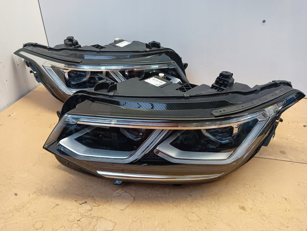 Frontscheinwerfer VW Tiguan 5NB941082 LED Ein Satz Scheinwerfer Headlight