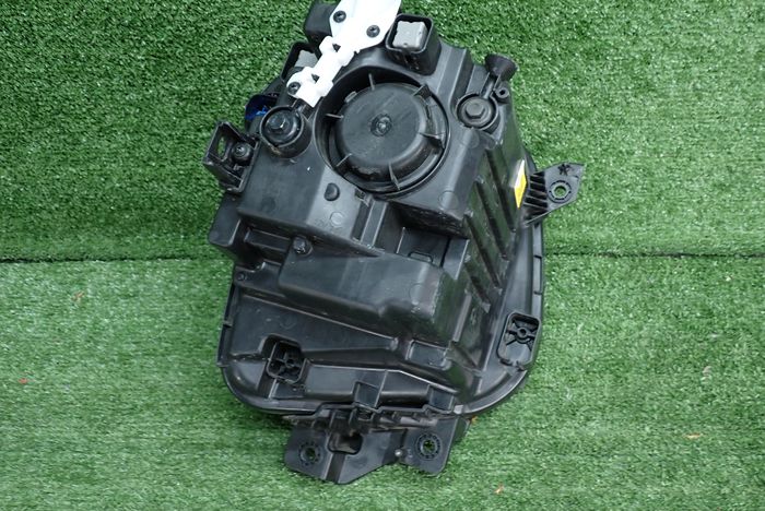 Frontscheinwerfer Hyundai Tucson 92101-N7100 85122000 Links Headlight SCH9148615221kv