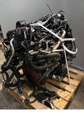 Load image into Gallery viewer, Motor Ford Transit Connect DV5FD 1.5 TDCI 75PS 55kW 150TKm 2016 Diesel Komplett MOT4218232351hz