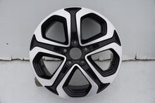 Laden Sie das Bild in den Galerie-Viewer, 1x Alufelge 17 Zoll 7.0&quot; 5x114.3 55ET HL4990-2 Honda Rim Wheel