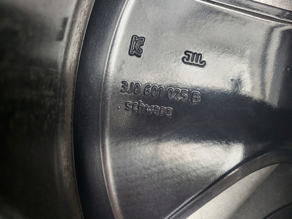 1x Alufelge 17 Zoll 7.5" 5x112 41ET Glanz Silber 3J0601025K Mg Passat Rim Wheel FEL6860210857rb