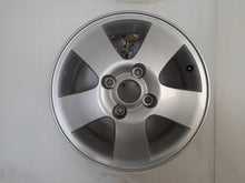 Load image into Gallery viewer, 1x Alufelge 15 Zoll 6.0" 4x114.3 49ET Glanz Silber Rim Wheel FEL1890356163jq