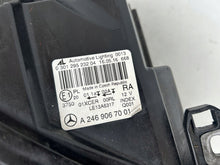 Load image into Gallery viewer, Frontscheinwerfer Mercedes-Benz W246 A2469067001 Rechts Scheinwerfer Headlight SCH6140882139ob
