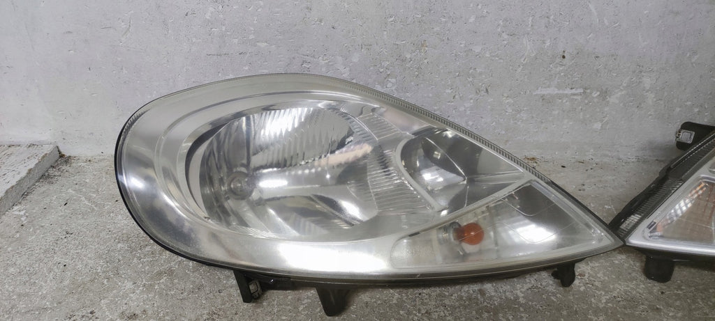 Frontscheinwerfer Renault 938598830 83859829 Halogen Ein Satz Headlight