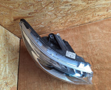 Laden Sie das Bild in den Galerie-Viewer, Frontscheinwerfer Mercedes-Benz Vito W447 A4479064700 LED Rechts Headlight SCH8505727275pm