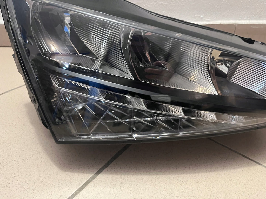 Frontscheinwerfer Skoda Scala 657941016 Full LED Rechts Scheinwerfer Headlight SCH3012863870lk