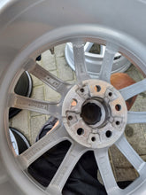 Laden Sie das Bild in den Galerie-Viewer, 4x Alufelge 17 Zoll 7.5" 5x112 30ET Glanz Silber 6883520 BMW Rim Wheel FEL5513497230ev