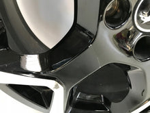 Laden Sie das Bild in den Galerie-Viewer, 1x Alufelge 18 Zoll 7.0" 4x108 35ET Glanz Schwarz 9835097680 Opel Mokka FEL5064747285gp