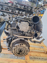 Laden Sie das Bild in den Galerie-Viewer, Motor Audi Seat Skoda VW VOLKSWAGEN 2.0 TDI CBD 200TKm Diesel Engine Unkomplett