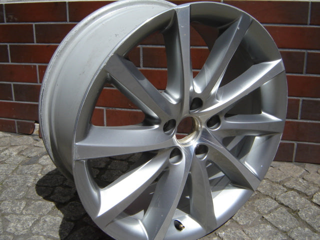 1x Alufelge 18 Zoll 8.0" 5x112 44ET Glanz Silber 3C0601025BA VW Scirocco Passat