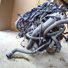 Load image into Gallery viewer, Motor BMW G30 G01 G22 B46B20B 2.0 42TKm Benzin Engine Komplett MOT6377652256pu
