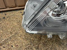 Laden Sie das Bild in den Galerie-Viewer, Frontscheinwerfer Mercedes-Benz W246 A2429060700 Links Scheinwerfer Headlight SCH4908184240vc