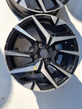Load image into Gallery viewer, 1x Alufelge 17 Zoll 7.0" 4x108 32ET 9851308480 Peugeot 208 Ii Rim Wheel FEL6581478782ae