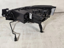 Laden Sie das Bild in den Galerie-Viewer, Frontscheinwerfer Seat Tarraco 5FJ941008K Full LED Rechts Scheinwerfer Headlight