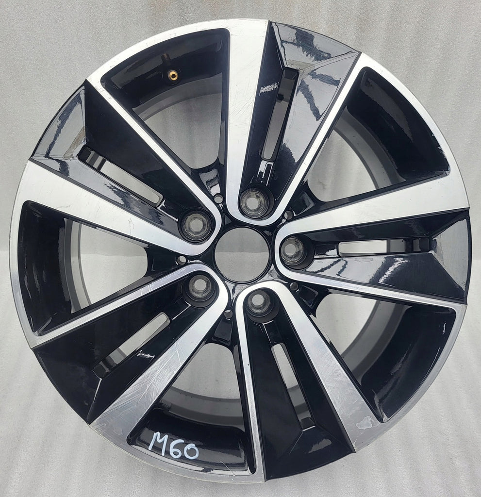 1x Alufelge 17 Zoll 7.0" 5x114.3 43ET A4204010700 Mercedes-Benz Citan Megane