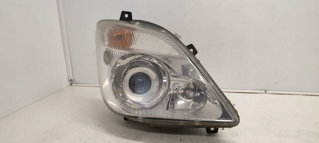Frontscheinwerfer Mercedes-Benz Sprinter 906 A9068201061 Xenon Rechts Headlight SCH3906165131rw