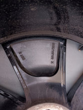 Load image into Gallery viewer, 1x Alufelge 17 Zoll 5.0" 4x100 40ET Glanz Schwarz CMS1210-8 Toyota Aygo FEL1327957720td