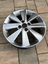 Laden Sie das Bild in den Galerie-Viewer, 1x Alufelge 16 Zoll 6.0&quot; 4x100 53ET 529101J905 Hyundai I20 Rim Wheel