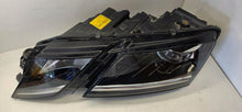 Laden Sie das Bild in den Galerie-Viewer, Frontscheinwerfer Skoda Octavia I 5E1941015D LED Links Scheinwerfer Headlight SCH7358573035xk